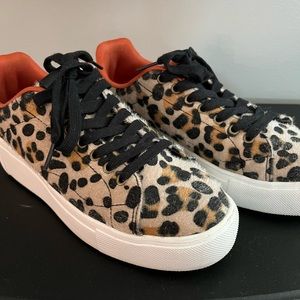 Leopard 🐆 Print Sneakers 👟